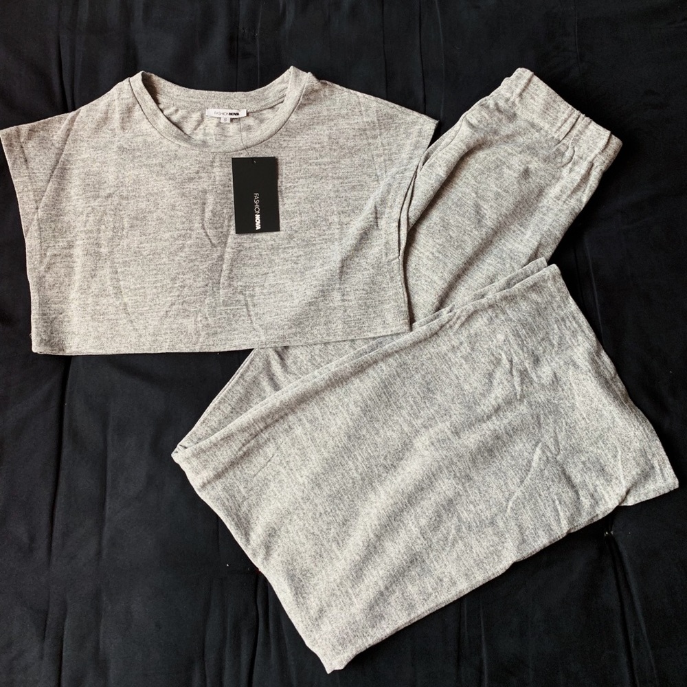 Netflix and Chill Set from Fashion Nova in Grey ✨